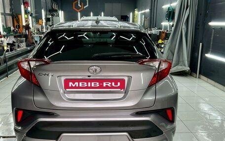 Toyota C-HR I рестайлинг, 2017 год, 1 750 000 рублей, 4 фотография