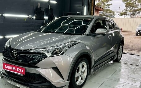 Toyota C-HR I рестайлинг, 2017 год, 1 750 000 рублей, 2 фотография