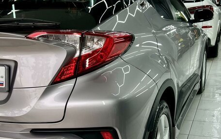 Toyota C-HR I рестайлинг, 2017 год, 1 750 000 рублей, 8 фотография