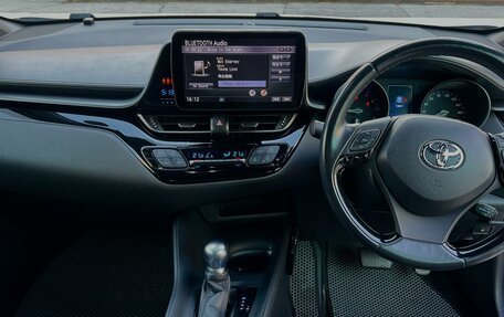 Toyota C-HR I рестайлинг, 2017 год, 1 750 000 рублей, 7 фотография