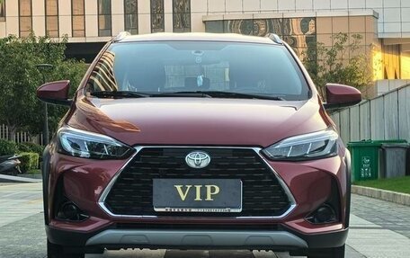 Toyota Yaris XP150 рестайлинг, 2022 год, 1 300 000 рублей, 3 фотография