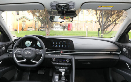 Hyundai Elantra, 2025 год, 1 649 350 рублей, 11 фотография