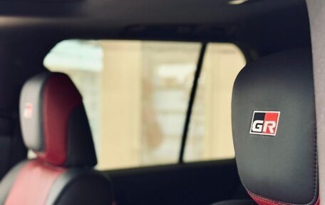 Toyota Land Cruiser, 2022 год, 11 000 000 рублей, 2 фотография