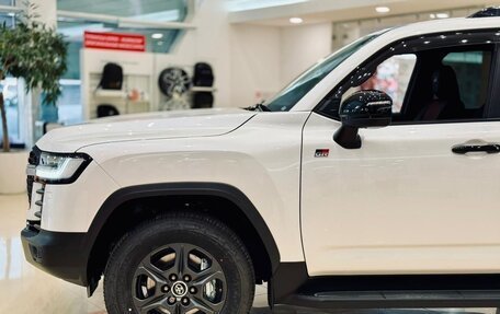 Toyota Land Cruiser, 2022 год, 11 000 000 рублей, 3 фотография