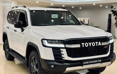 Toyota Land Cruiser, 2022 год, 11 000 000 рублей, 5 фотография