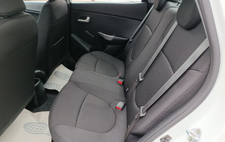 KIA Rio III рестайлинг, 2015 год, 850 000 рублей, 15 фотография