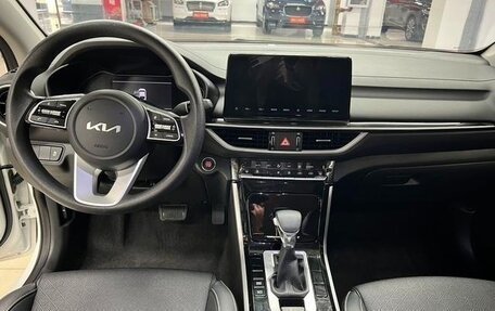 KIA K3, 2022 год, 1 490 000 рублей, 9 фотография