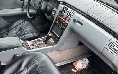 Mercedes-Benz E-Класс, 1996 год, 175 000 рублей, 1 фотография