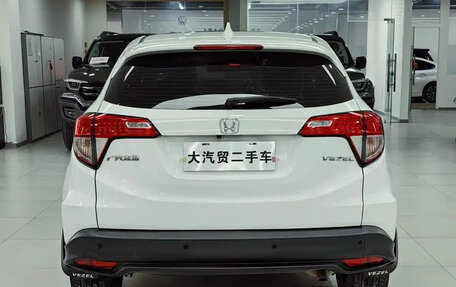 Honda Vezel, 2022 год, 1 730 000 рублей, 10 фотография