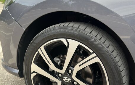 Hyundai Solaris II рестайлинг, 2021 год, 1 690 000 рублей, 7 фотография