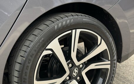 Hyundai Solaris II рестайлинг, 2021 год, 1 690 000 рублей, 8 фотография