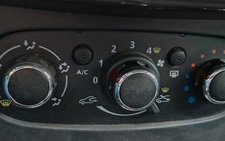 Renault Logan II, 2020 год, 800 000 рублей, 8 фотография