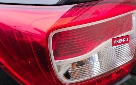 Renault Logan II, 2020 год, 800 000 рублей, 12 фотография