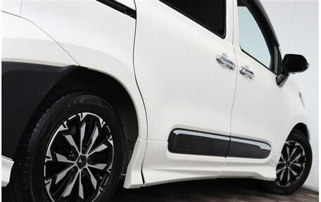 Toyota Sienta, 2022 год, 1 324 000 рублей, 15 фотография