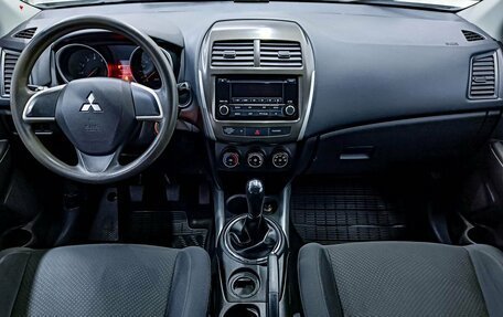 Mitsubishi ASX I рестайлинг, 2012 год, 988 000 рублей, 8 фотография