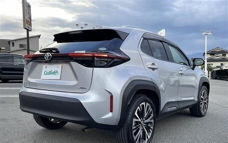 Toyota Yaris Cross, 2021 год, 1 400 000 рублей, 4 фотография