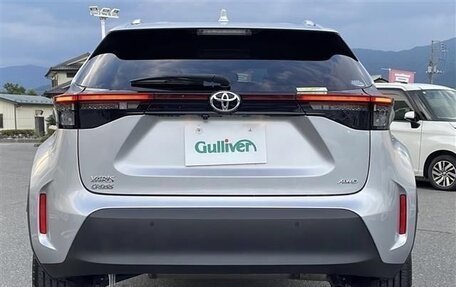 Toyota Yaris Cross, 2021 год, 1 400 000 рублей, 5 фотография