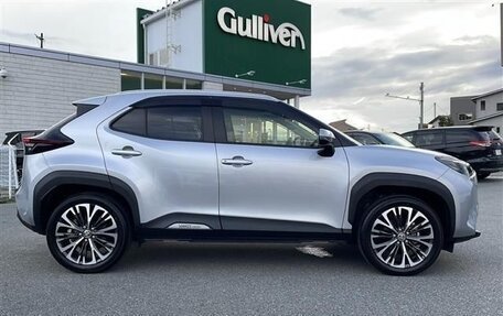 Toyota Yaris Cross, 2021 год, 1 400 000 рублей, 7 фотография