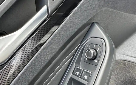 Volkswagen Golf VIII, 2021 год, 1 950 000 рублей, 8 фотография