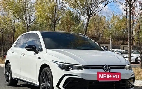 Volkswagen Golf VIII, 2021 год, 1 950 000 рублей, 2 фотография