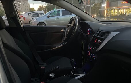 Hyundai Solaris II рестайлинг, 2014 год, 720 000 рублей, 6 фотография