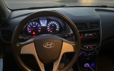 Hyundai Solaris II рестайлинг, 2014 год, 720 000 рублей, 7 фотография