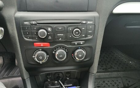 Citroen C4 II рестайлинг, 2018 год, 1 070 000 рублей, 8 фотография