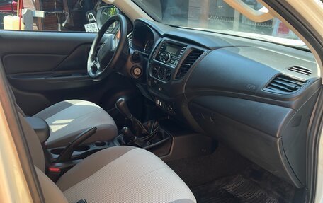 Mitsubishi L200 IV рестайлинг, 2022 год, 3 350 000 рублей, 4 фотография