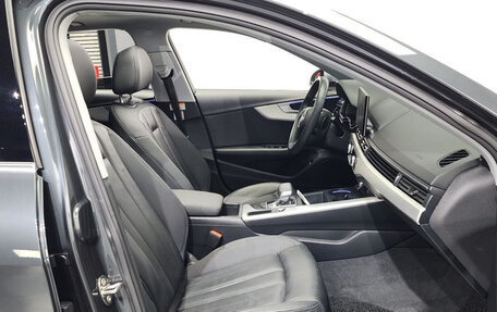 Audi A4, 2021 год, 2 550 000 рублей, 11 фотография