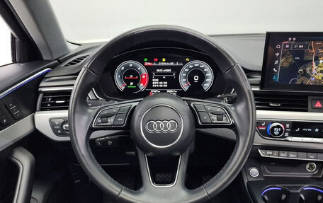 Audi A4, 2021 год, 2 550 000 рублей, 13 фотография