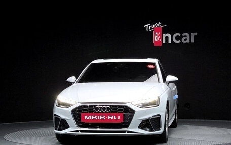 Audi A4, 2021 год, 2 430 000 рублей, 3 фотография