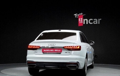 Audi A4, 2021 год, 2 430 000 рублей, 4 фотография