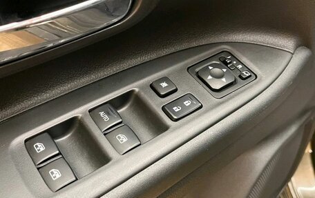 Mitsubishi Outlander III рестайлинг 3, 2015 год, 1 599 000 рублей, 11 фотография