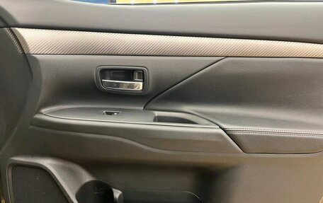 Mitsubishi Outlander III рестайлинг 3, 2015 год, 1 599 000 рублей, 14 фотография