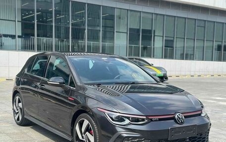 Volkswagen Golf GTI, 2021 год, 2 740 000 рублей, 1 фотография