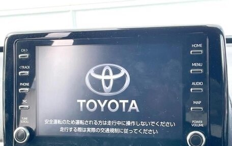 Toyota Yaris, 2021 год, 1 000 000 рублей, 13 фотография