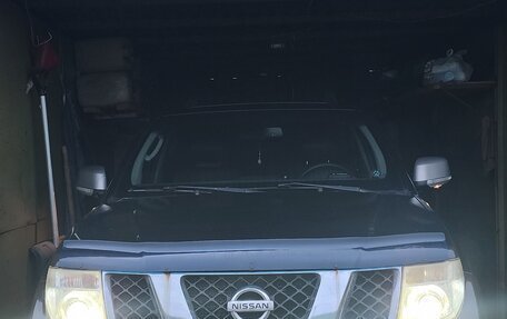 Nissan Pathfinder, 2008 год, 900 000 рублей, 17 фотография