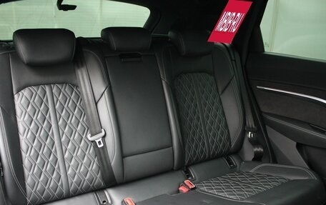 Audi e-tron I, 2020 год, 5 800 000 рублей, 4 фотография