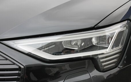 Audi e-tron I, 2020 год, 5 800 000 рублей, 9 фотография