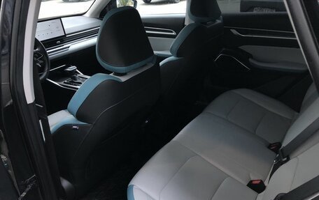 Geely Emgrand, 2023 год, 1 670 000 рублей, 9 фотография