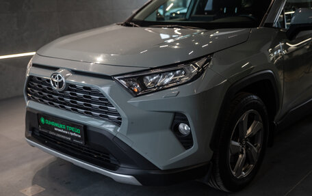 Toyota RAV4, 2019 год, 2 900 000 рублей, 2 фотография