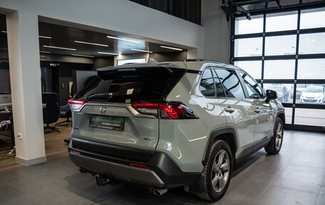 Toyota RAV4, 2019 год, 2 900 000 рублей, 8 фотография