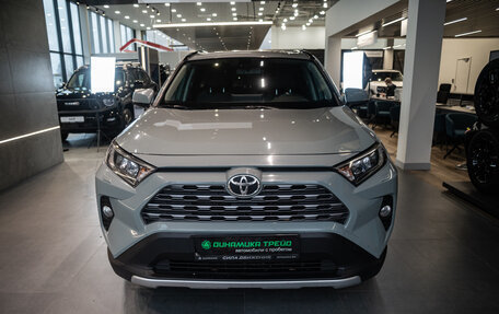 Toyota RAV4, 2019 год, 2 900 000 рублей, 3 фотография