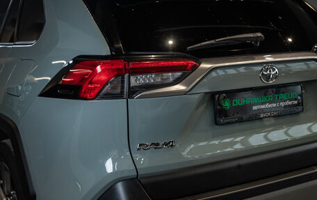 Toyota RAV4, 2019 год, 2 900 000 рублей, 6 фотография