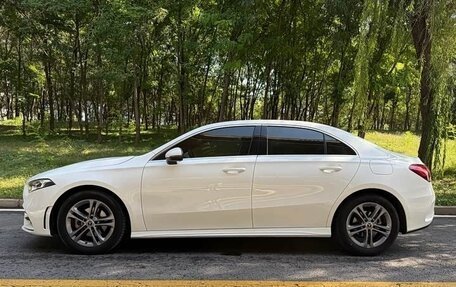 Mercedes-Benz A-Класс, 2021 год, 2 125 000 рублей, 5 фотография
