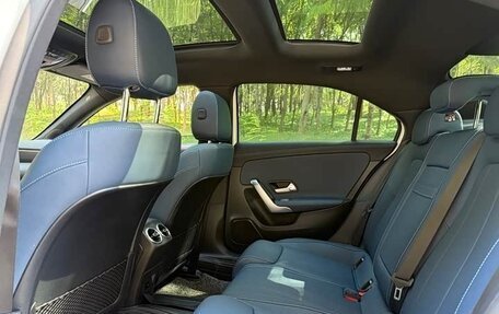 Mercedes-Benz A-Класс, 2021 год, 2 125 000 рублей, 7 фотография