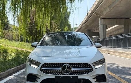 Mercedes-Benz A-Класс, 2021 год, 2 125 000 рублей, 2 фотография