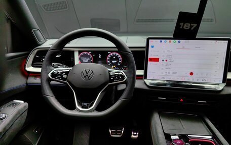 Volkswagen Teramont, 2025 год, 6 700 000 рублей, 17 фотография