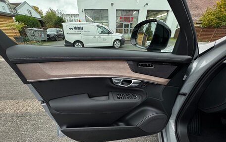 Volvo XC90 II рестайлинг, 2025 год, 9 990 000 рублей, 11 фотография