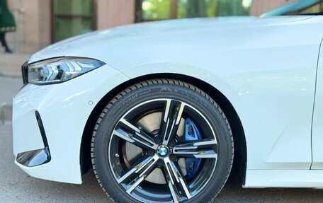 BMW 3 серия, 2022 год, 3 490 000 рублей, 10 фотография